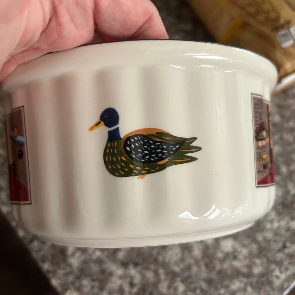 Villeroy & Boch Naif Porcelain Bowl 6.5” dia. - Picture 3 of 8
